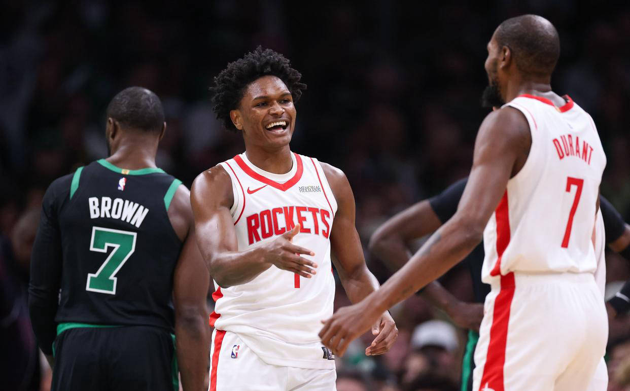 足球巴萨锋线双子星状态火热，联手贡献20球（巴萨锋线双星火力全开，联手轰入20球）