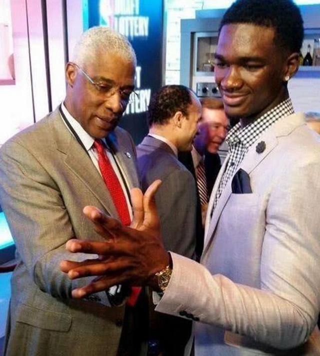 北青：有关国足何时重组进行集训，目前还没有明确答案（北青：国足重组及集训时间仍未确定）