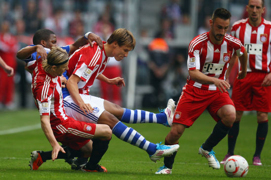 拉菲尼亚否认转会沙特传闻：不知道假新闻哪来的，真是无语（拉菲尼亚驳斥赴沙特传言：不知假消息从何而来，令人无语）