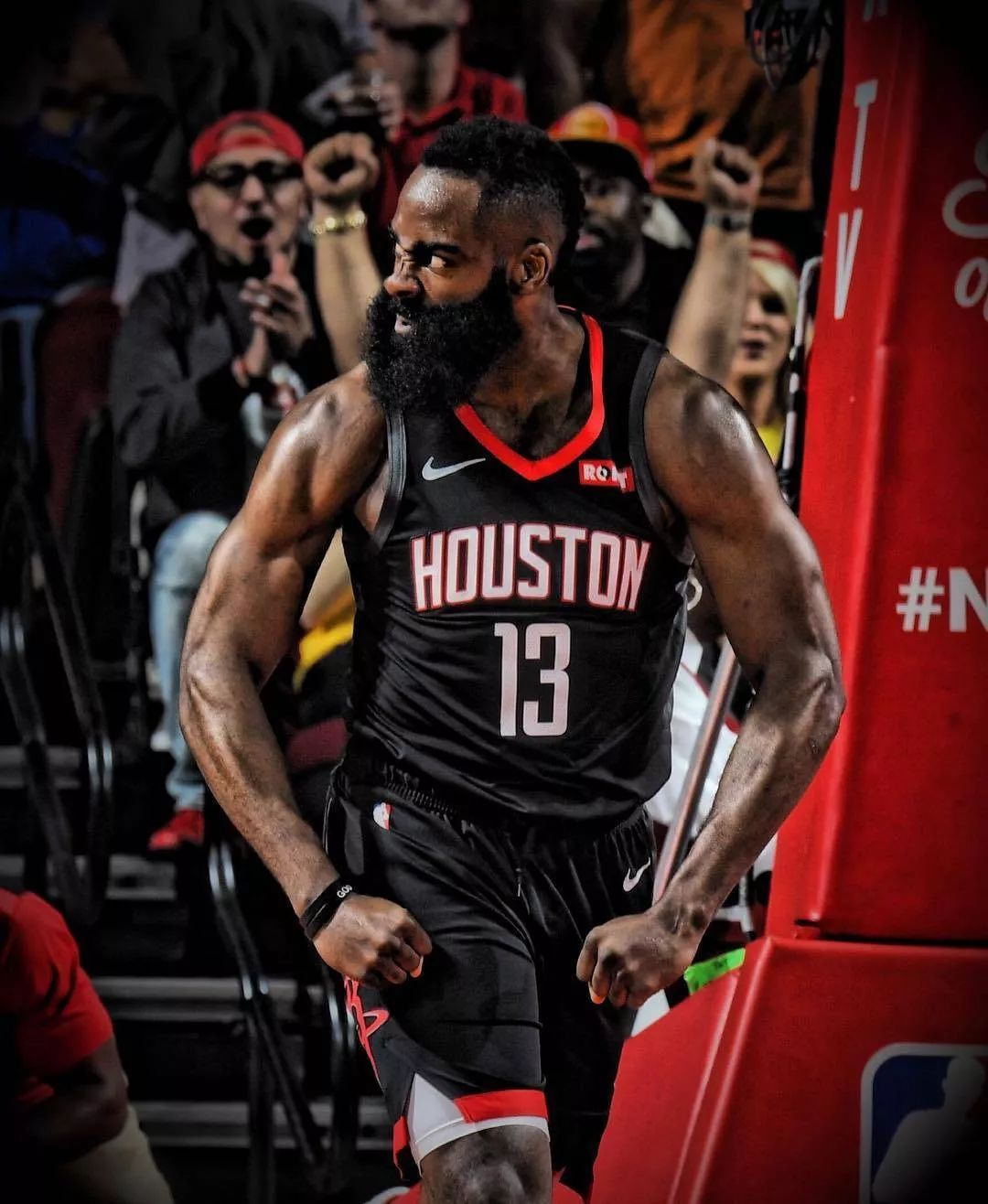 回归24战：内马尔VS帕尔梅拉斯集锦（复出第24场：内马尔对阵帕尔梅拉斯精彩集锦）