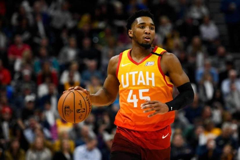 Shams：雄鹿愿与字母哥探讨留队或交易可能性，尼克斯不再是首选下家（Shams：雄鹿将与字母哥商讨续留或交易方案，尼克斯已非首选去处）