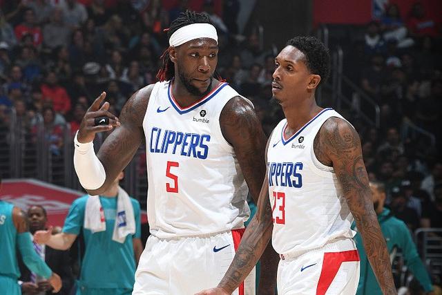 今晚打广东！徐昕本赛季场均2.3帽联盟第3 场均9.7板联盟本土第1（今夜迎战广东！徐昕赛季场均2.3次封盖联盟第3，9.7个篮板本土第一）