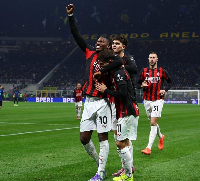 哈登与杜兰特：篮球场上的天赋对决（哈登VS杜兰特：球场上的天赋之战）