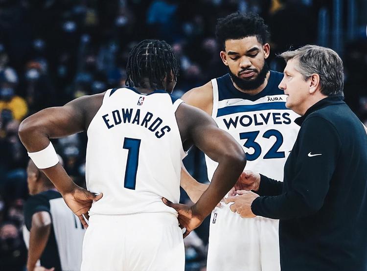 无惧客场！马刺近32天常规赛9胜3负，期间仅打3次主场（客场不怵！马刺近32天常规赛9胜3负，仅出战3个主场）