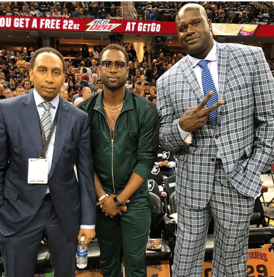 皇马官方：门迪右腿股二头肌肌肉受伤；据悉将缺阵至明年（皇马官宣：门迪右腿股二头肌受伤，预计缺阵至明年）