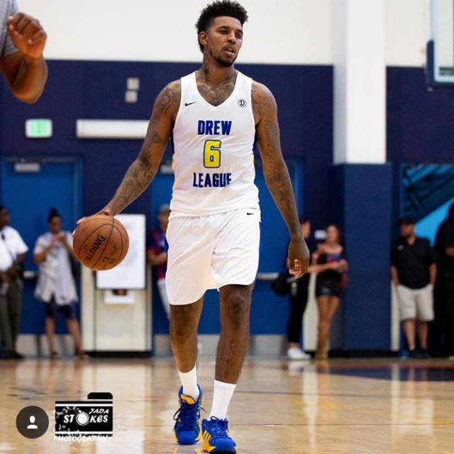 篮球赛事回顾：邱彪点评国内球员表现（篮球赛事复盘：邱彪解读本土球员表现）