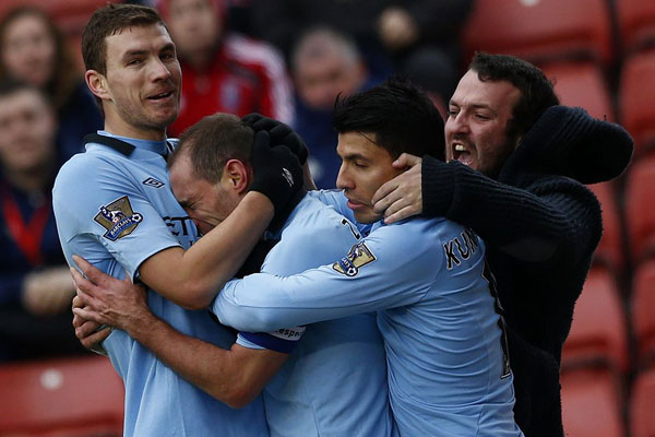 都体：弗拉霍维奇遭遇左腿拉伤，预计将缺阵至今年年底（都灵体育报：弗拉霍维奇左腿拉伤，预计缺席至今年年底）