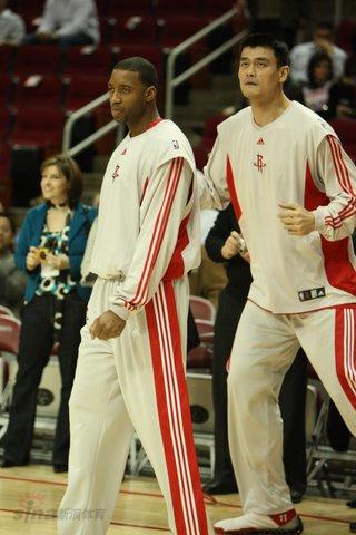 半场战报：拉齐奥1-1博洛尼亚，伊萨克森， 延斯-厄德高破门（半场比分：拉齐奥1比1博洛尼亚，伊萨克森与延斯-厄德高各建一功）