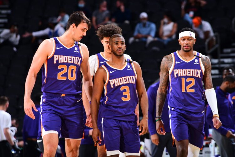 热刺vs富勒姆首发：里沙利松、穆阿尼先发，贝里瓦尔出战（热刺对阵富勒姆首发公布：里沙利松、穆阿尼领衔，贝里瓦尔登场）