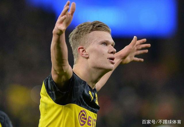 正负值+20最高！唐斯半场7中4拿到10分9板 三分2中1（唐斯半场7投4中拿下10分9板，三分2投1中，正负值+20为最高）