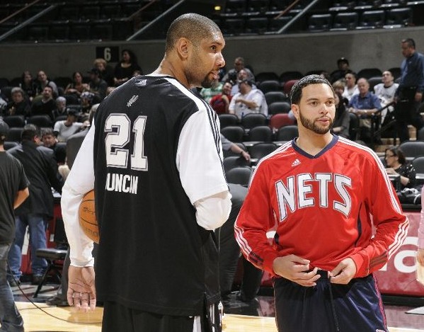 继续稳固西部第二！马刺六连胜后领先掘金半个胜场（马刺豪取六连胜，继续稳居西部第二并领先掘金半个胜场）