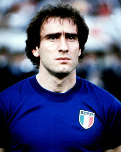 官方：本轮港超联赛延期进行，中国香港各代表队将臂缠黑纱出战（官方通报：港超本轮推迟，中国香港各代表队将佩戴黑纱参赛）